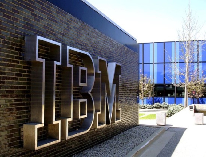 IBM公布第二季度財(cái)報(bào) 收益整體下滑